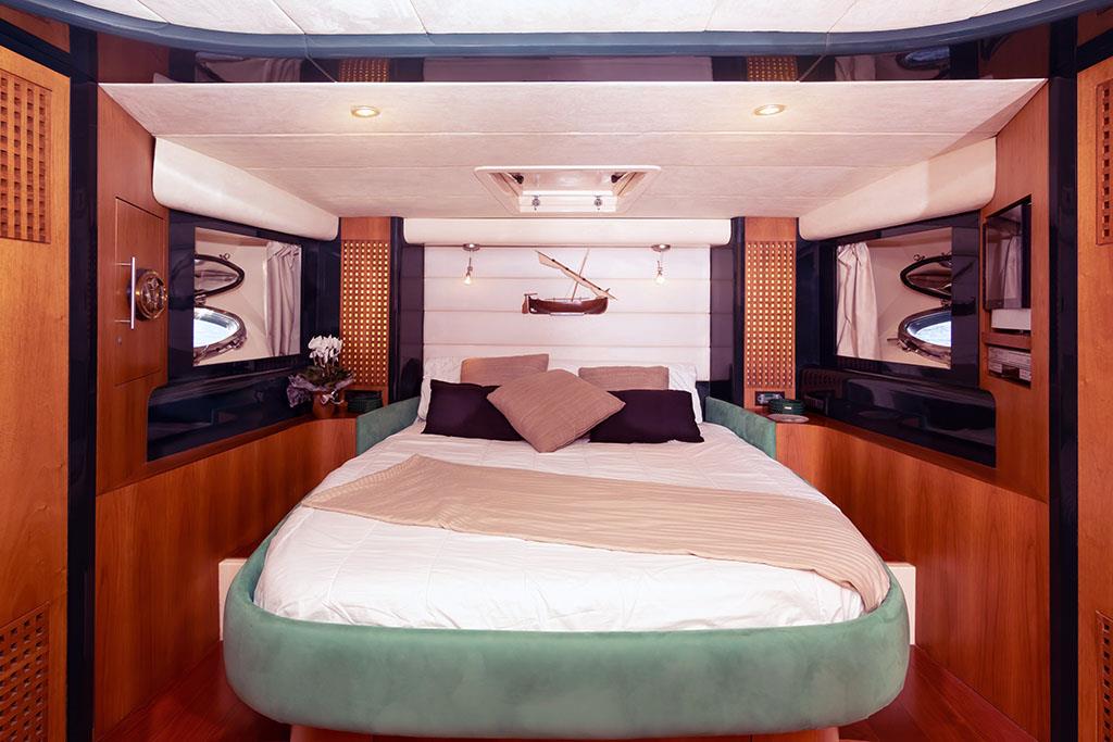 1998 RIVA 70' DOLCE VITA 